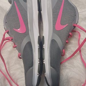 Nike Flex Trainer Sneakers